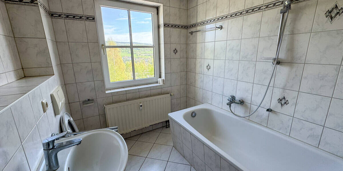 Etagenwohnung Schwarzenberg Neuwelt - 2 Zimmer, 51 m&sup2;, 383&euro; | Angebot:26435632