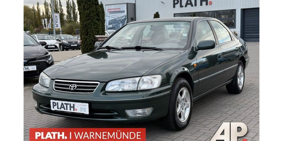 Toyota Camry 220.681 km 4.990 &euro; Rostock-Warnemünde 18119