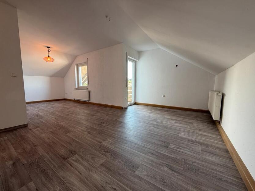 Helle 4-Zimmer-Wohnung mit Balkon