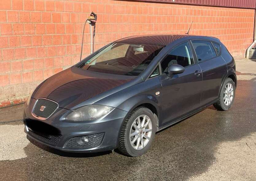 Seat Leon 149.340 km 5.800 € Senden 48308