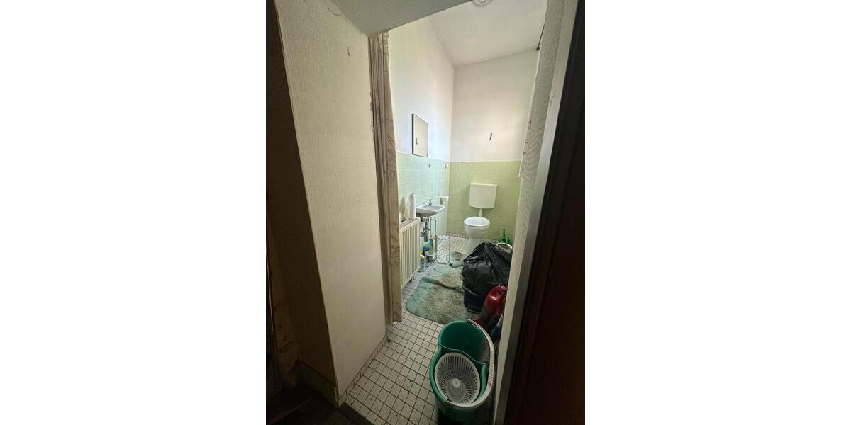Einfamilienhaus Wadgassen - 7 Zimmer, 141 m&sup2;, 220.000&euro; | Angebot:26951364