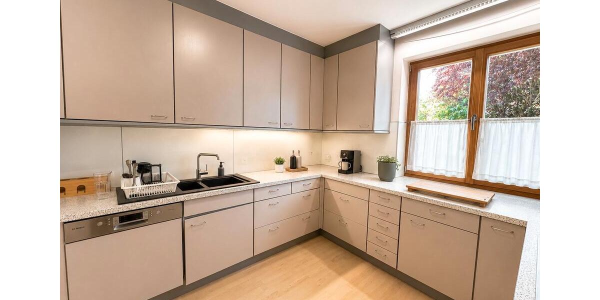 Erdgeschoßwohnung Deggendorf - 4 Zimmer, 125 m&sup2;, 440.000&euro; | Angebot:26493694