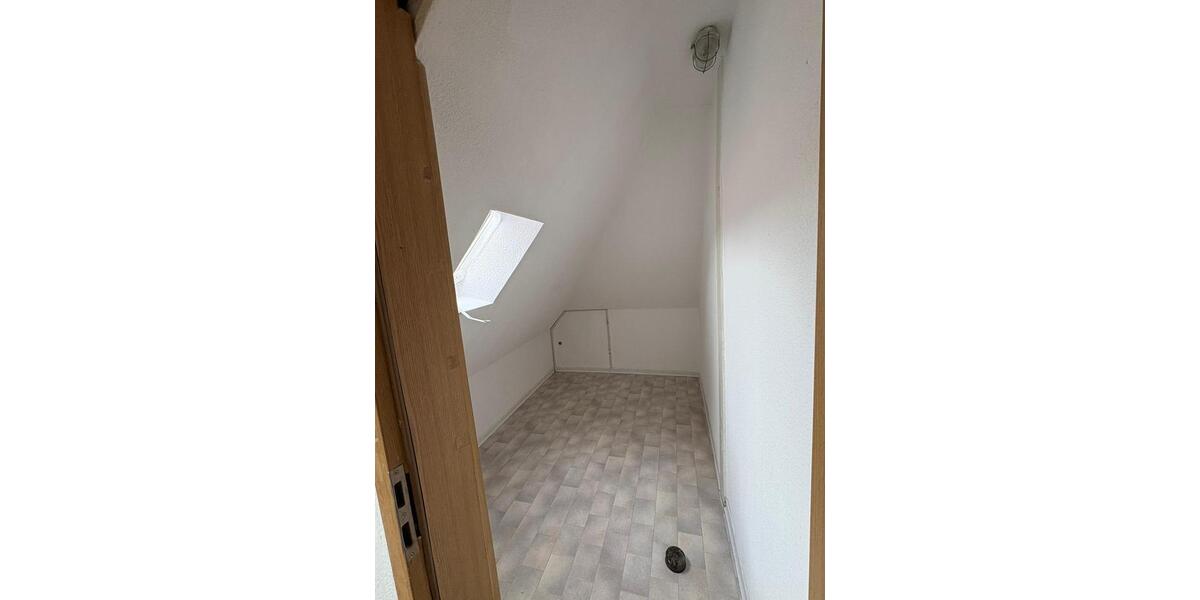 Etagenwohnung Nordenham - 2 Zimmer, 65 m&sup2;, 480&euro; | Angebot:26408221