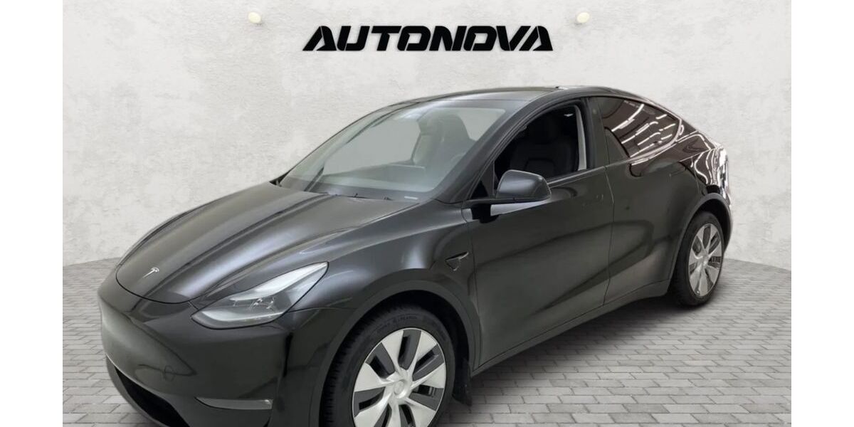 Tesla Model Y 74.196 km 32.499 &euro; Kloster Lehnin 14797