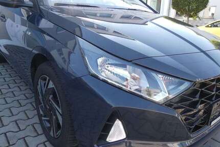 Hyundai i20 61.401 km 14.999 &euro; Mainz 55120