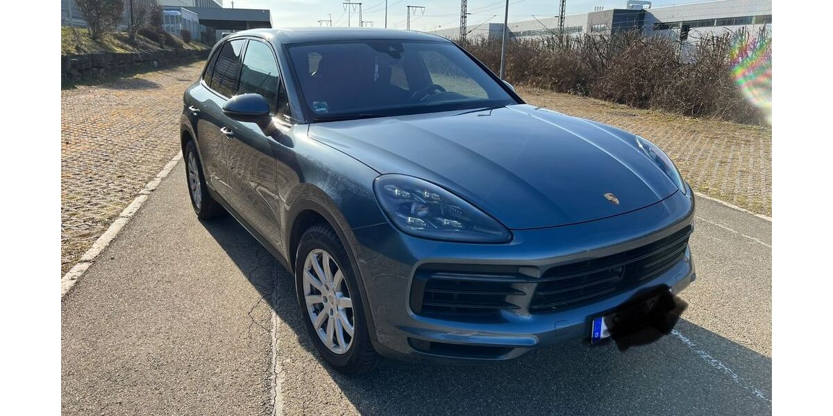 Porsche Cayenne 97.000 km 52.000 &euro; Hildrizhausen 71157