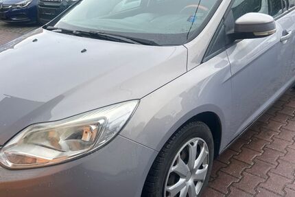 Ford Focus 166.000 km 3.300 &euro; zwickau 08064