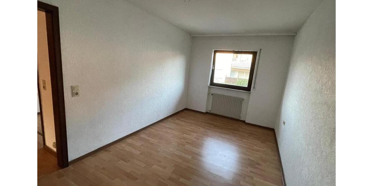 Etagenwohnung Pirmasens Niedersimten - 2 Zimmer, 62 m&sup2;, 520&euro; | Angebot:26421967