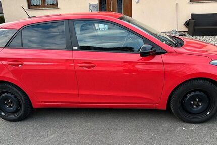 Hyundai i20 69.000 km 16.500 &euro; Hennweiler 55619