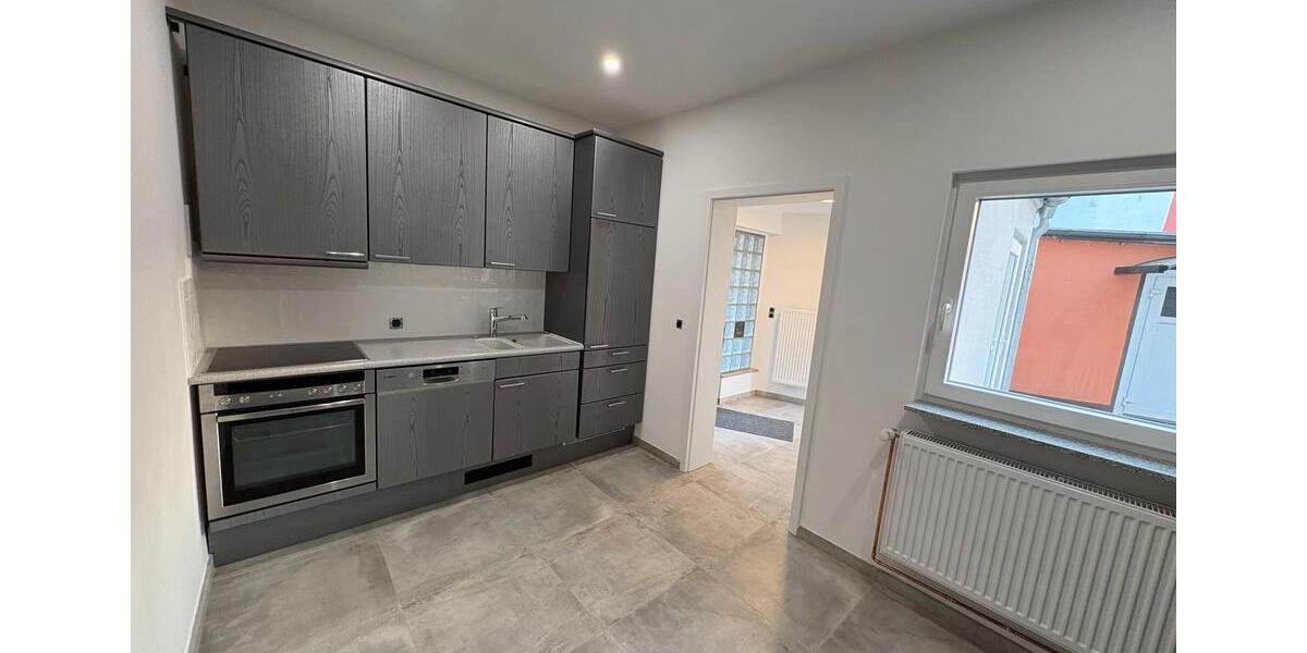 Renoviertes Einfamilienhaus zur Miete - Erstbezug nach Sanierung 4.5 zimmer