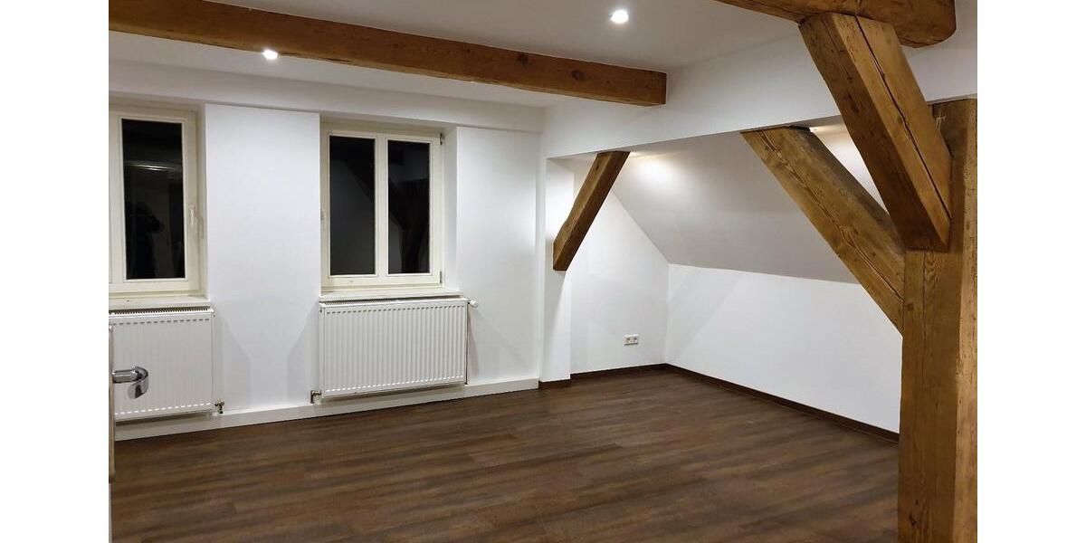 Sanierte 3-Zimmer-Dachgeschosswohnung in der Altstadt 3 zimmer
