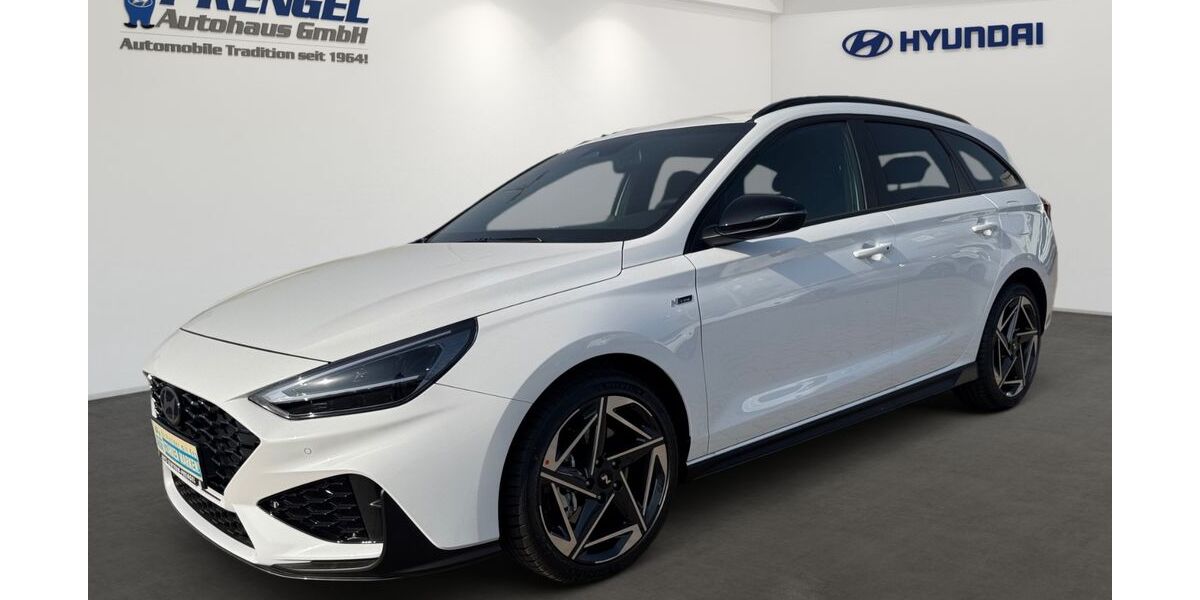 Hyundai i30 2.500 km 26.980 &euro; Werther 99735