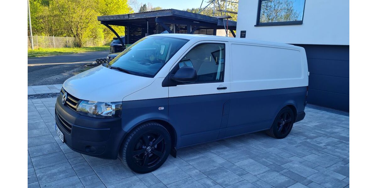 VW T5 Transporter 267.186 km 10.900 &euro; Breitscheid 35767
