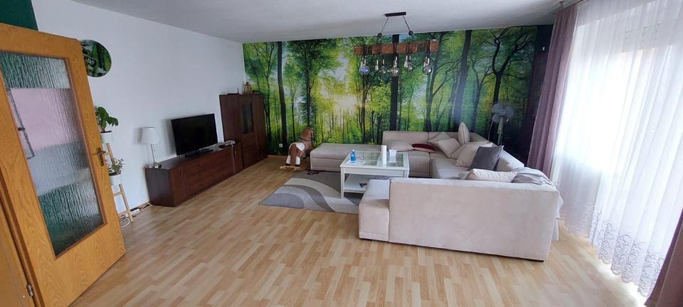 Hochparterre Haßfurt - 3 Zimmer, 89 m&sup2;, 850&euro; | Angebot:26582354