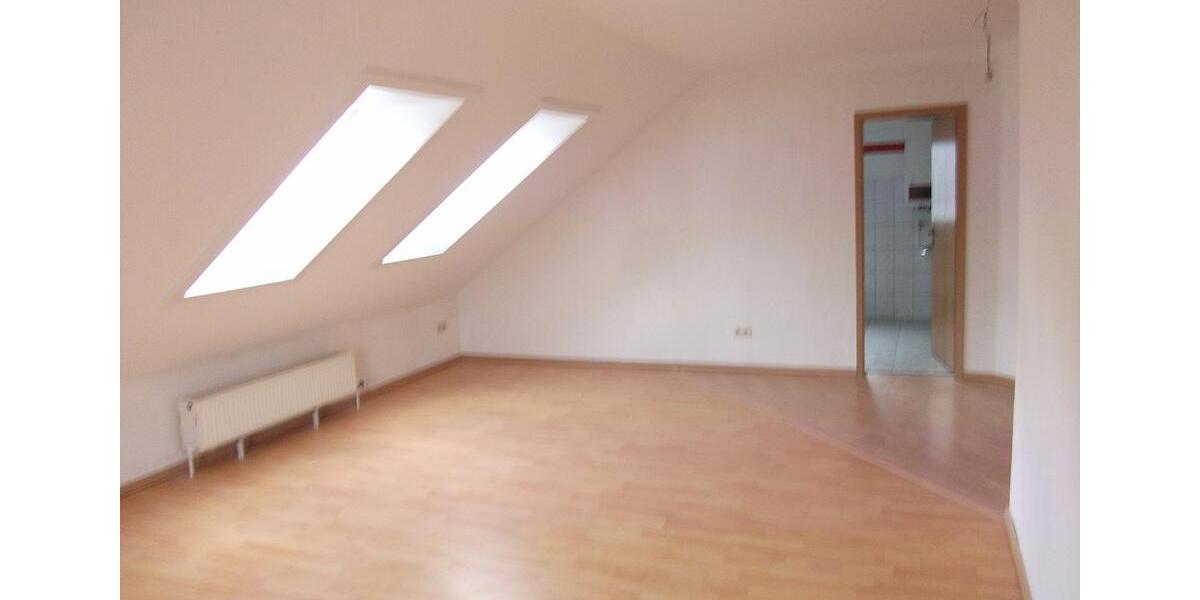 Dachgeschoßwohnung Wipperfürth - 2 Zimmer, 70 m&sup2;, 490&euro; | Angebot:25499382