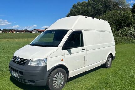 VW T5 Transporter 181.500 km 6.900 &euro; Grabenstätt 83355
