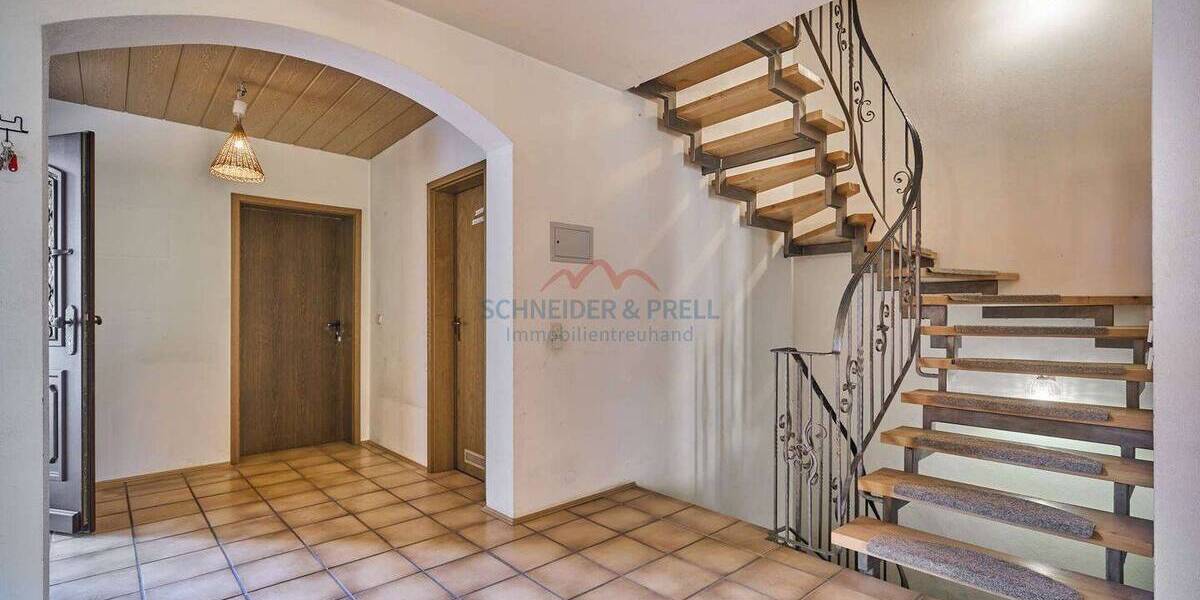 Reihenmittelhaus Geretsried Stein - 8 Zimmer, 256 m&sup2;, 850.000&euro; | Angebot:26015170