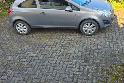 Opel Corsa 192.000 km 2.399 &euro; Prum 54595