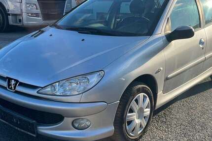 Peugeot 206 114.000 km 2.290 &euro; Düsseldorf 40231