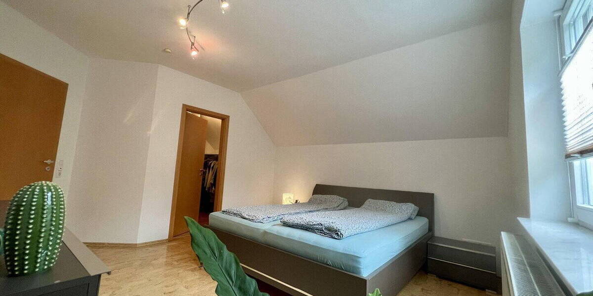 Einfamilienhaus Schweinfurt Nordöstlicher Stadtteil - 9 Zimmer, 188 m&sup2;, 749.000&euro; | Angebot:26148778