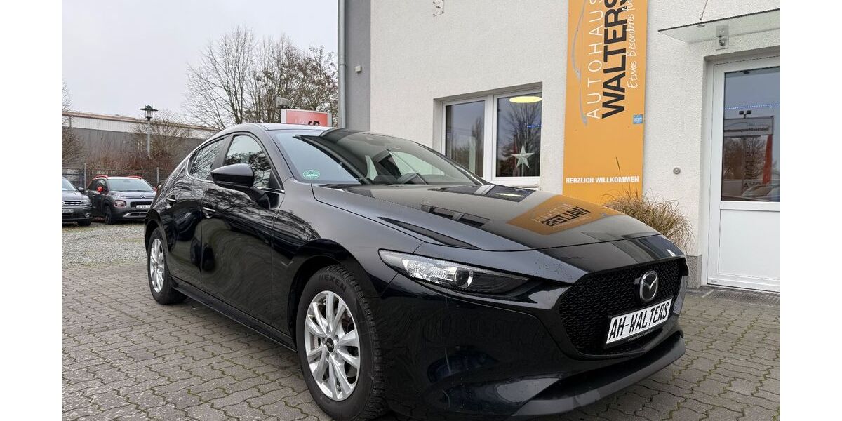 Mazda 3 82.386 km 15.885 &euro; Stockelsdorf bei Lübeck 23617