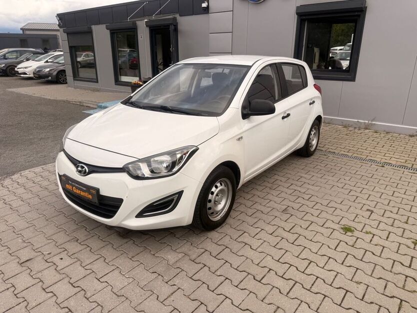 i20