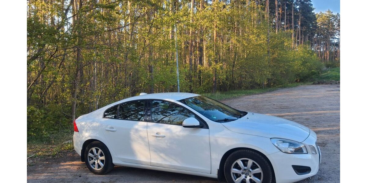 Volvo S60 121.259 km 7.900 &euro; Hohen Neuendorf 16540