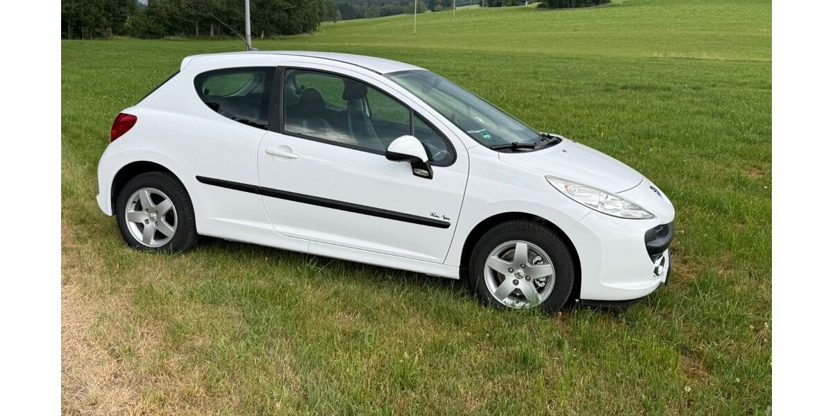 Peugeot 207 190.000 km 2.499 &euro; Altusried 87452