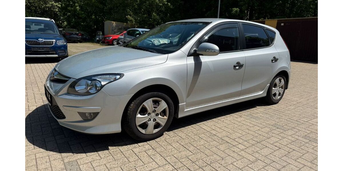 Hyundai i30 221.400 km 2.500 &euro; Clausthal-Zellerfeld 38678