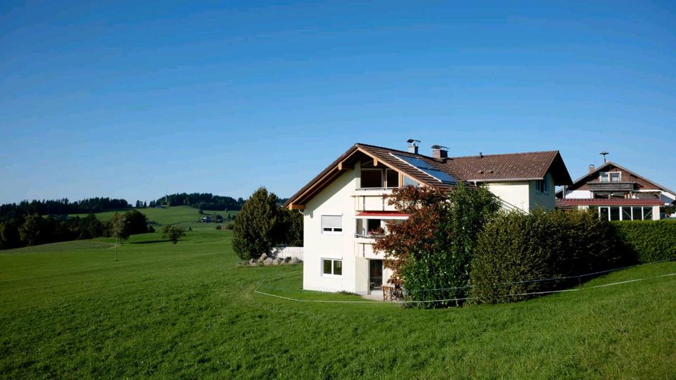 Dachgeschoßwohnung Oberreute - 3 Zimmer, 115 m&sup2;, 990&euro; | Angebot:26335481