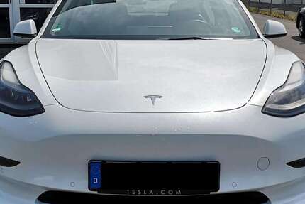 Tesla Model 3 79.000 km 28.600 &euro; Erpel 53579