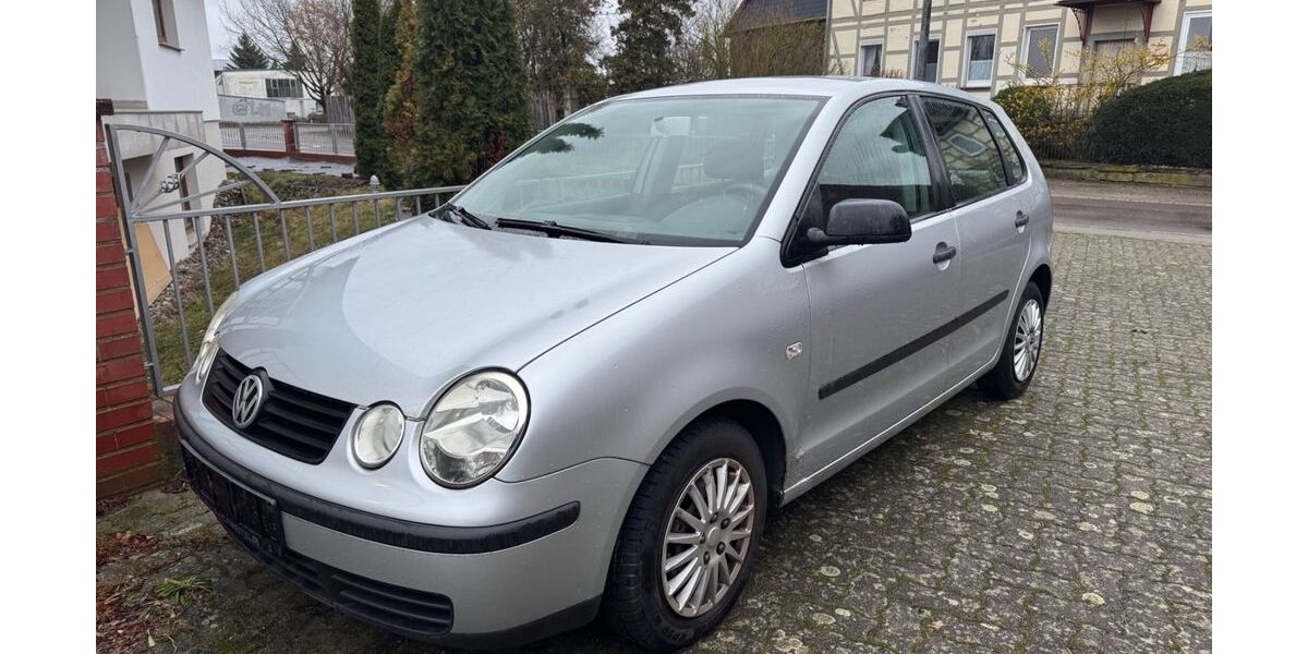 VW Polo 183.000 km 1.850 &euro; Wolfenbüttel 38300