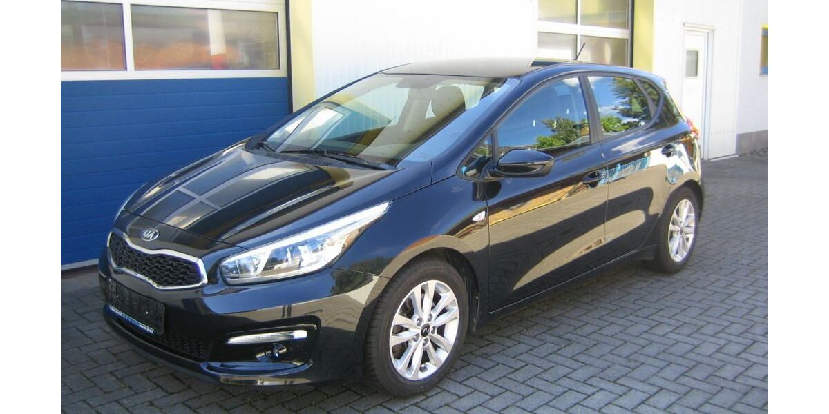 Kia ceed / Ceed 82.291 km 9.950 &euro; Dresden 01157