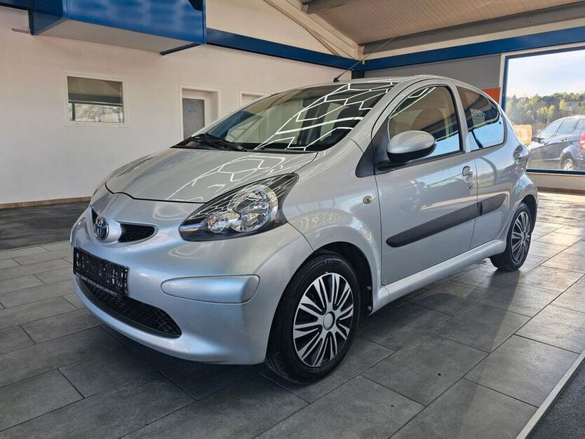 Aygo (X)