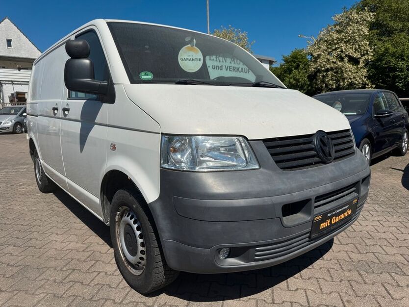 VW T5 Transporter 130.000 km 8.999 € Löhne 32584