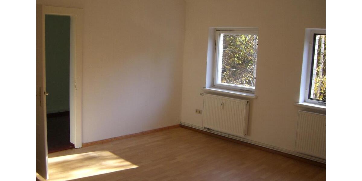 Dachgeschoßwohnung Lauchhammer - 5 Zimmer, 80 m&sup2;, 485&euro; | Angebot:26417136
