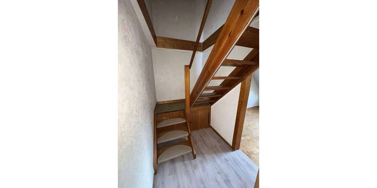 Reihenendhaus Diemelstadt-Wrexen Wrexen - 7 Zimmer, 159 m&sup2;, 125.000&euro; | Angebot:26257921