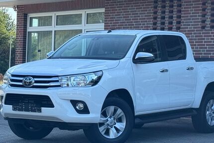 Toyota Hilux 244.000 km 22.900 &euro; Nortmoor 26845