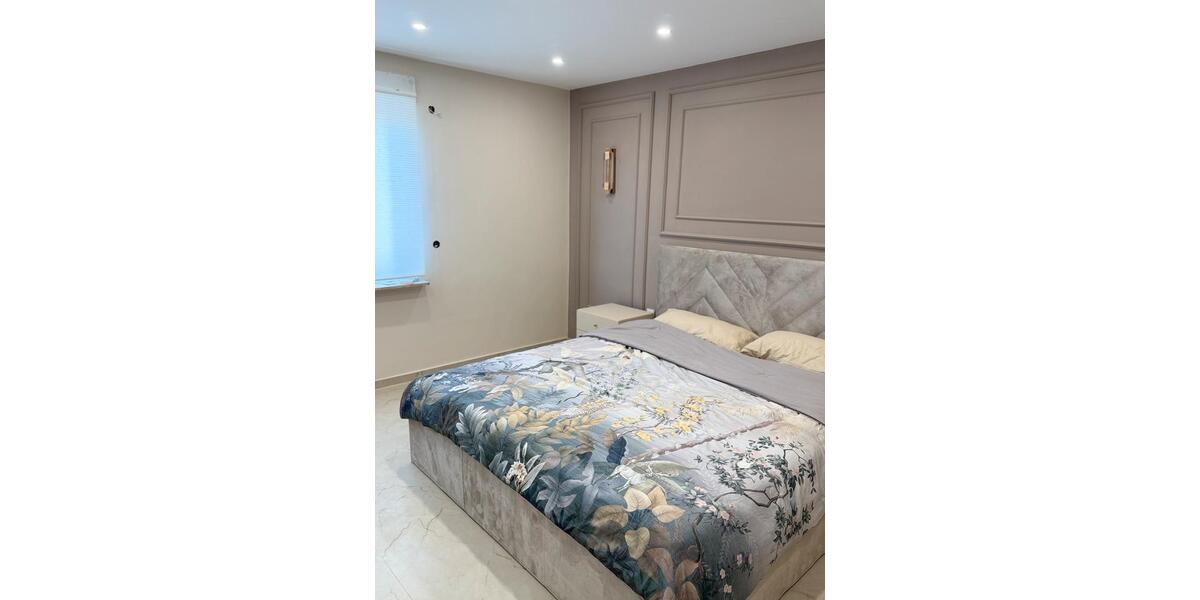 Doppelhaushälfte Laatzen - 7 Zimmer, 160 m&sup2;, 1.800&euro; | Angebot:24703027