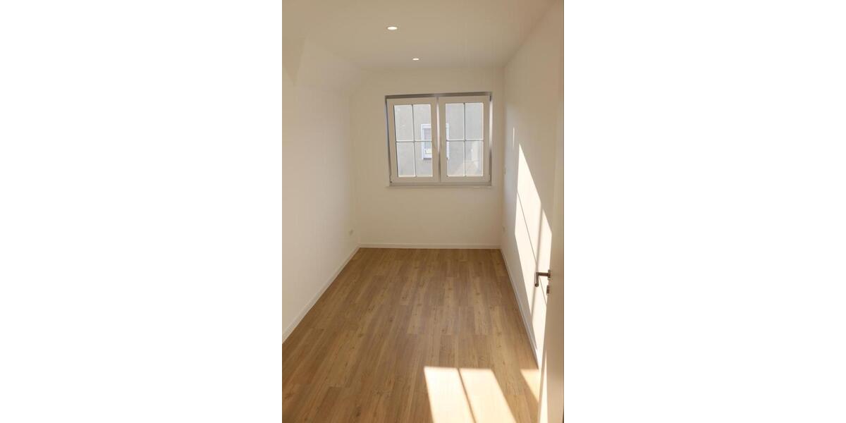 Doppelhaushälfte Burgdorf - 4 Zimmer, 135 m&sup2;, 425.000&euro; | Angebot:27120581