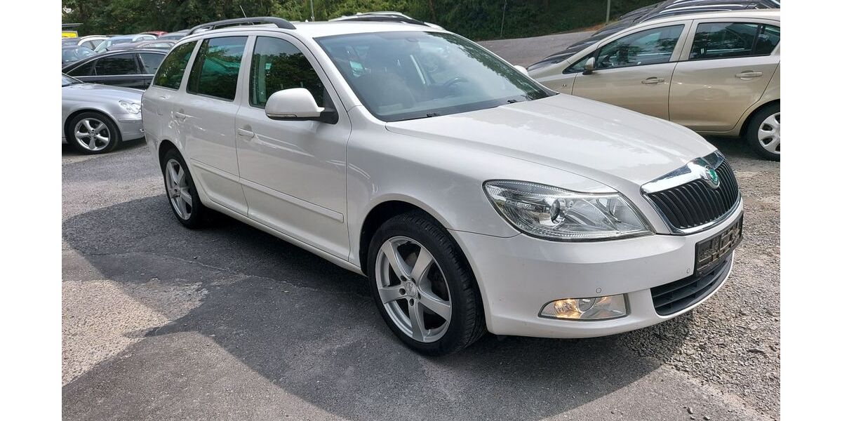Skoda Octavia 220.300 km 5.900 &euro; Würzburg 97082