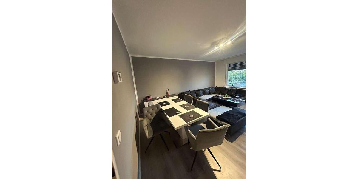 Etagenwohnung Wermelskirchen - 3 Zimmer, 79 m&sup2;, 240.000&euro; | Angebot:25611399