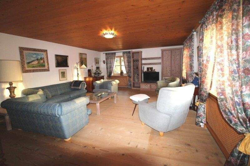 Einfamilienhaus Aystetten - 8 Zimmer, 250 m&sup2;, 2.850&euro; | Angebot:25226575