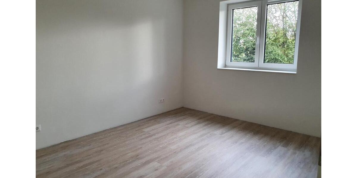 Etagenwohnung Steinbergkirche - 4 Zimmer, 90 m&sup2;, 522&euro; | Angebot:25442921