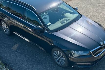Skoda Superb 136.690 km 21.700 € Schwabach 91126