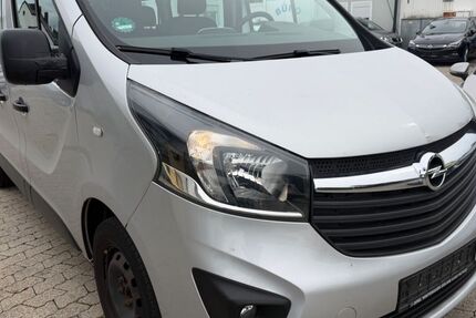Opel Vivaro 235.000 km 7.999 &euro; Garching bei München 85748