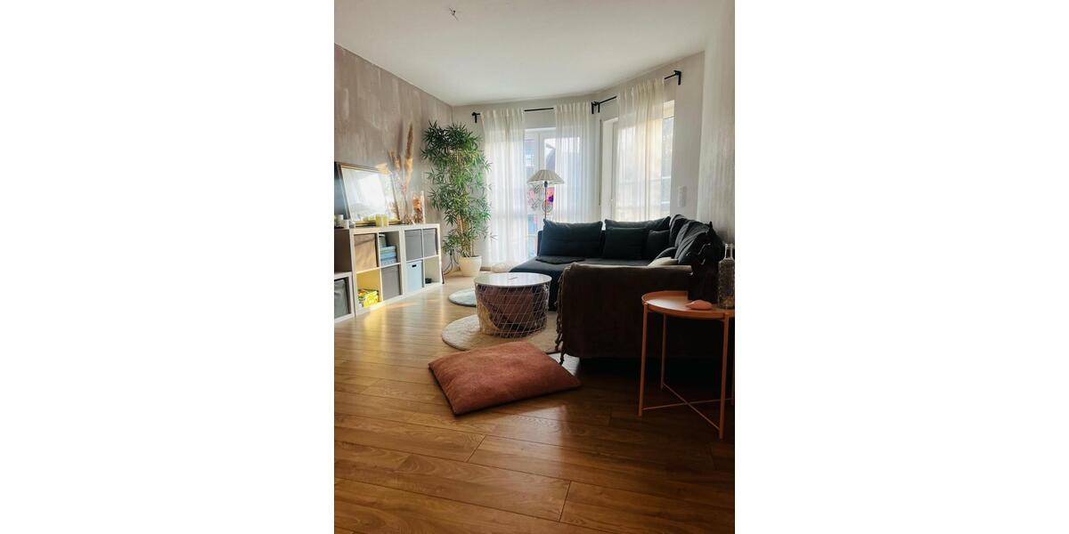 Dachgeschoßwohnung Hanau Groß-Steinheim - 3 Zimmer, 74 m&sup2;, 910&euro; | Angebot:24870323