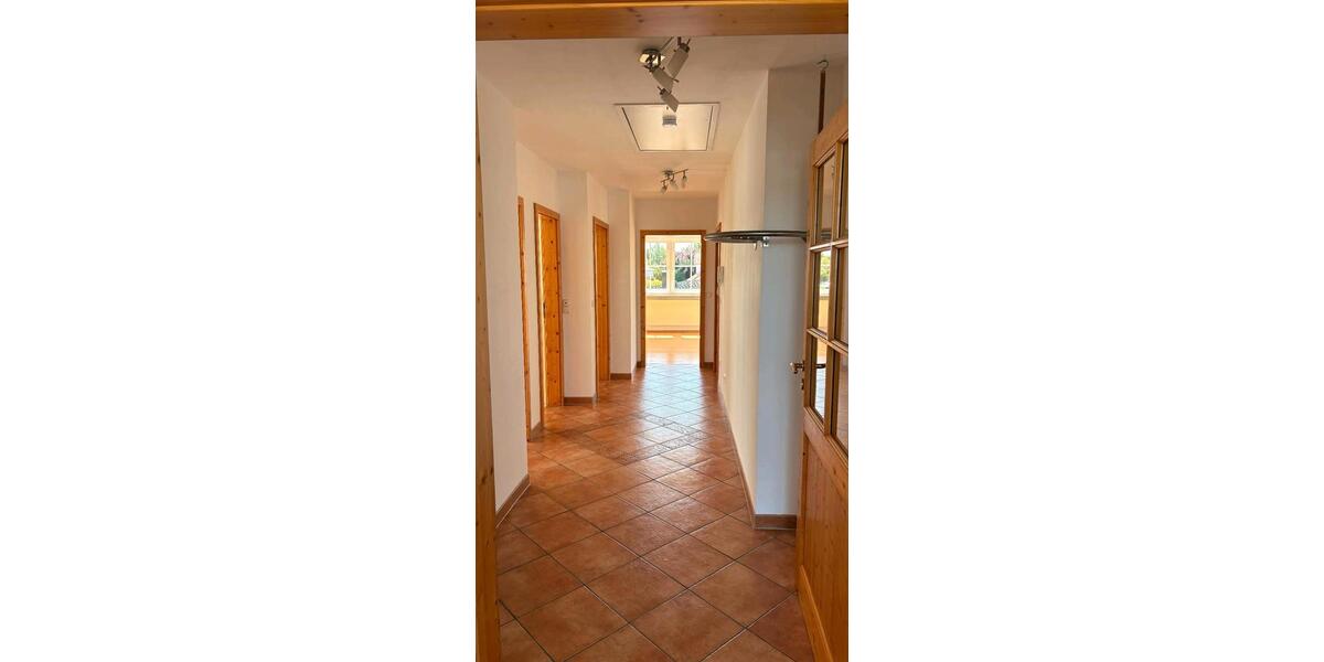 Dachgeschoßwohnung Nördlingen - 3 Zimmer, 90 m&sup2;, 980&euro; | Angebot:26297646