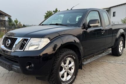 Nissan Navara 175.000 km 8.990 € Höhenkirchen - Siegertsbrunn 85635