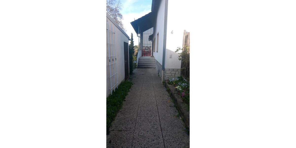 Etagenwohnung Hofheim am Taunus - 4 Zimmer, 88 m&sup2;, 1.320&euro; | Angebot:26677551